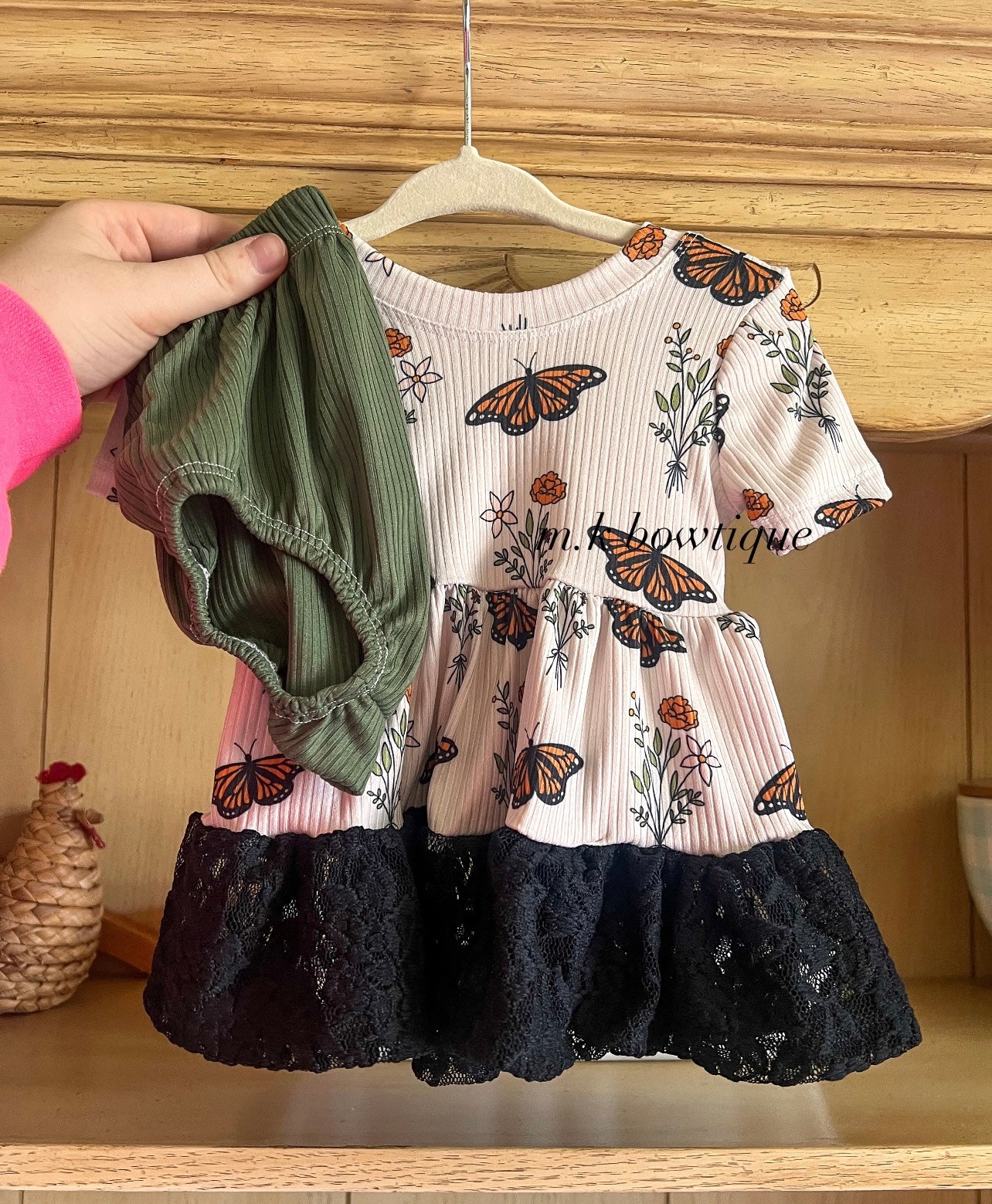 12/18M Magnolia Top & Bloomers