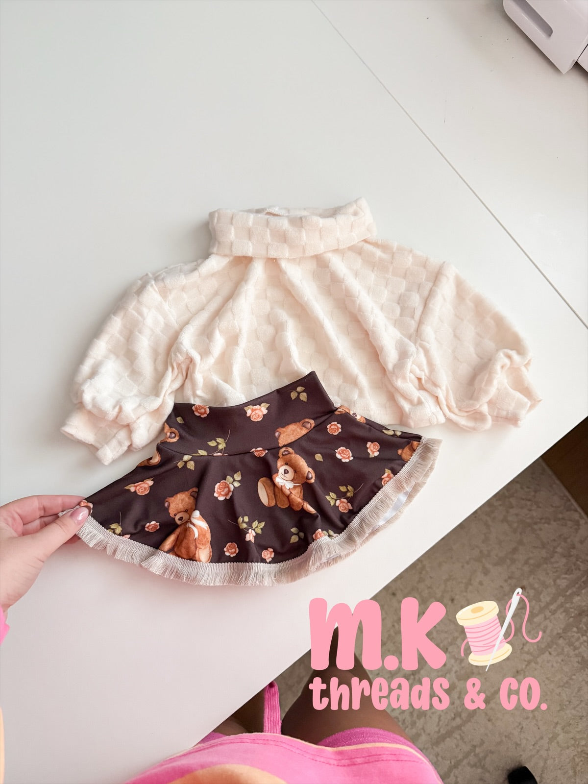9/12M Crop Mockneck Sweater & Skirted Bums