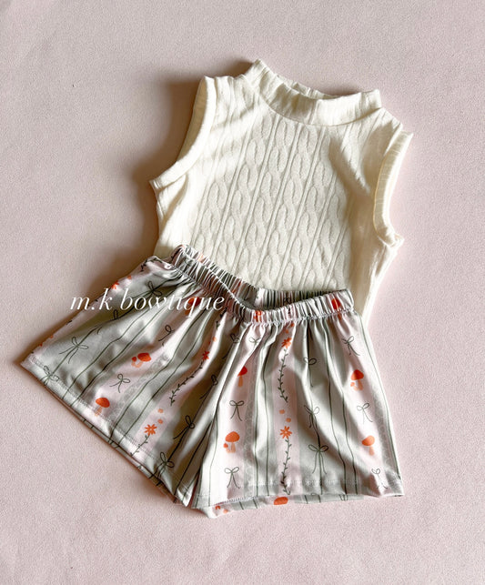 12/18M Mockneck Tank & Flow Shorts