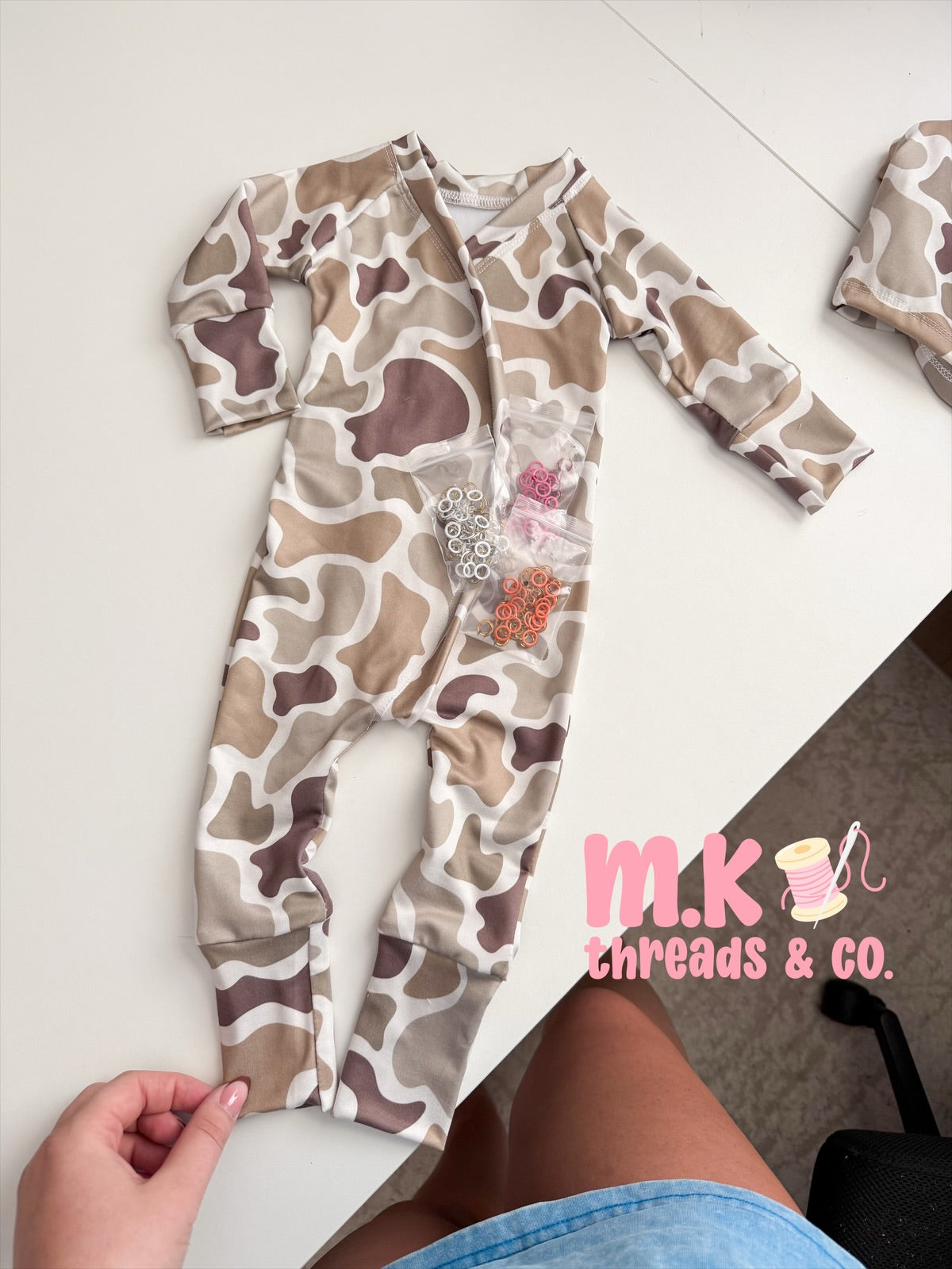 3/6M River - choose your snap color!